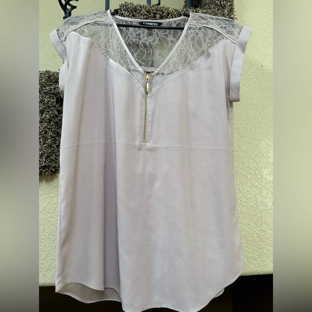 Express medium shirt